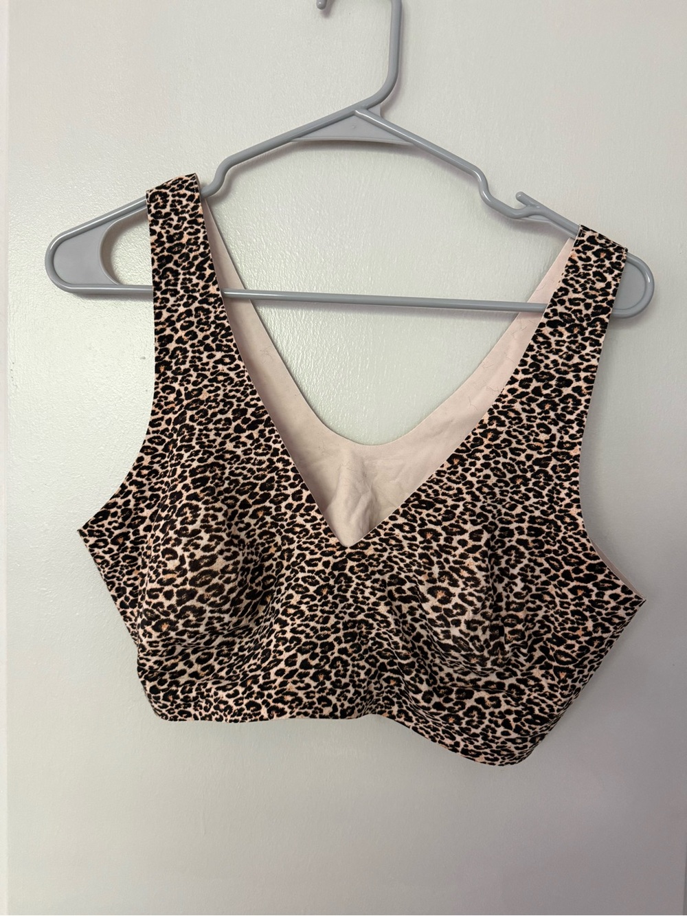VS wireless bralette cheetah print XXL